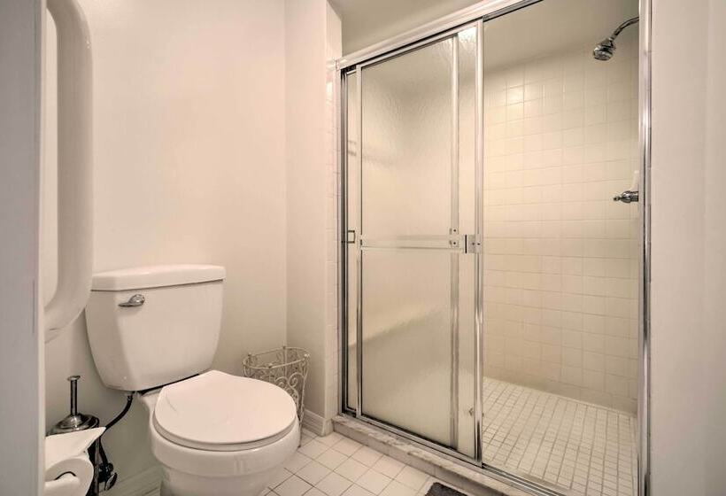 Pet Friendly Home In Vero Beach, 1 Mi To Beach!