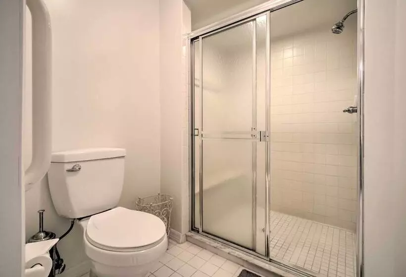 Pet Friendly Home In Vero Beach, 1 Mi To Beach!