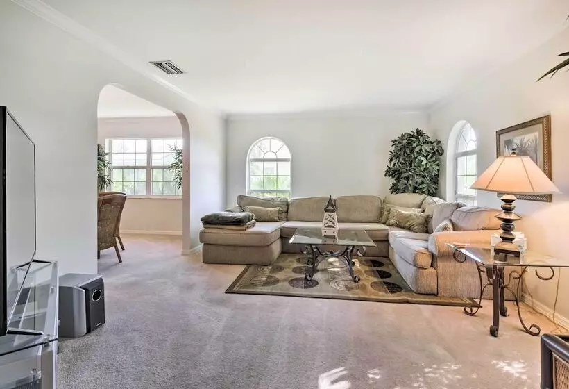 Pet Friendly Home In Vero Beach, 1 Mi To Beach!