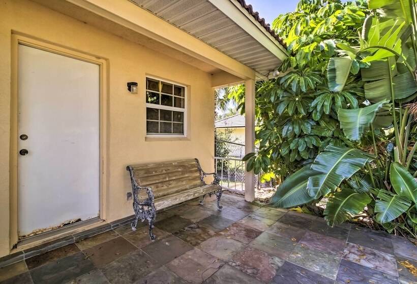 Pet Friendly Home In Vero Beach, 1 Mi To Beach!