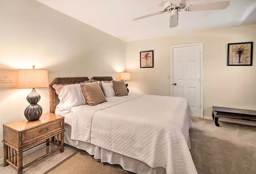 Pet Friendly Home In Vero Beach, 1 Mi To Beach!