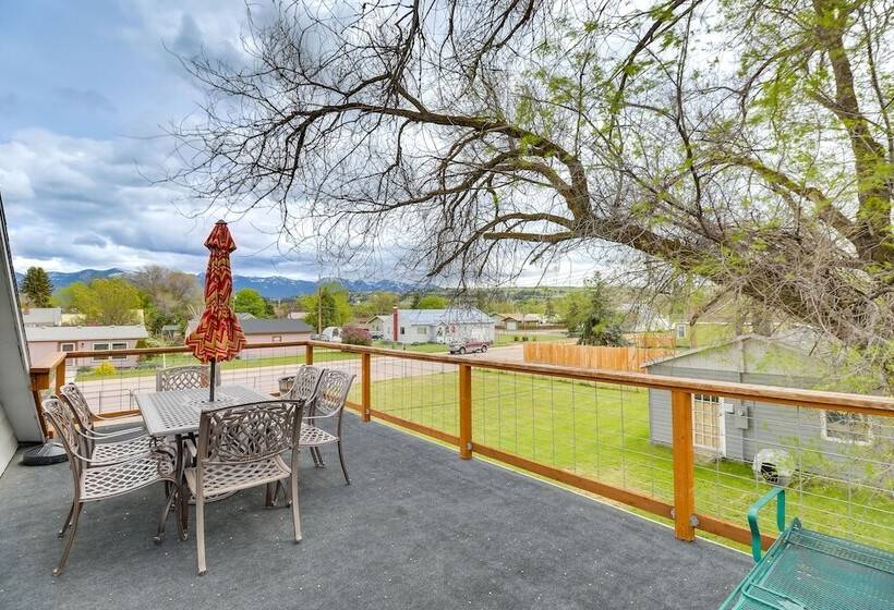 Pet Friendly Home W/ Yard & Mountain Views!