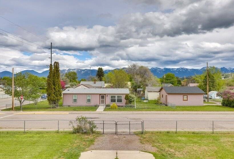 Pet Friendly Home W/ Yard & Mountain Views!