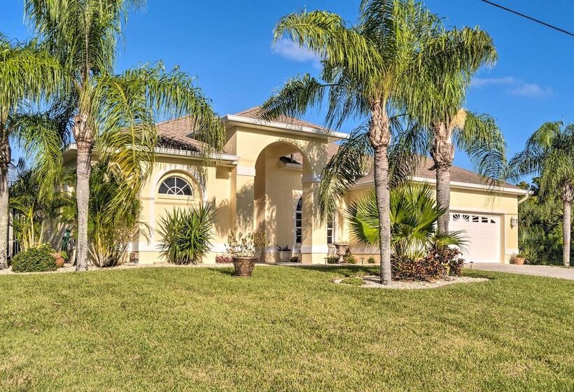 Port Charlotte Home On Canal W/ Lanai & Pool!