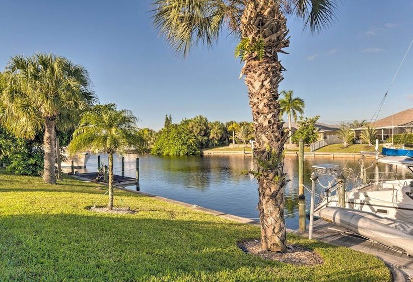 Port Charlotte Home On Canal W/ Lanai & Pool!