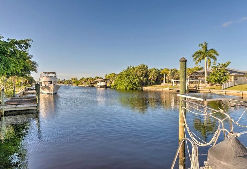 Port Charlotte Home On Canal W/ Lanai & Pool!