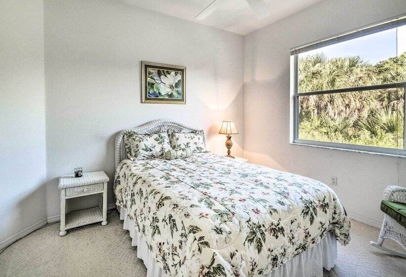 Port Charlotte Home On Canal W/ Lanai & Pool!