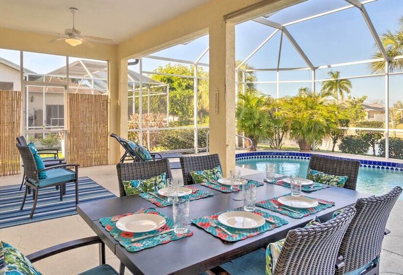 Port Charlotte Home On Canal W/ Lanai & Pool!