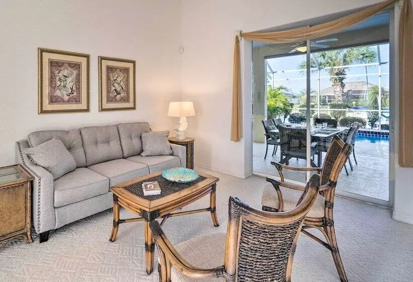 Port Charlotte Home On Canal W/ Lanai & Pool!