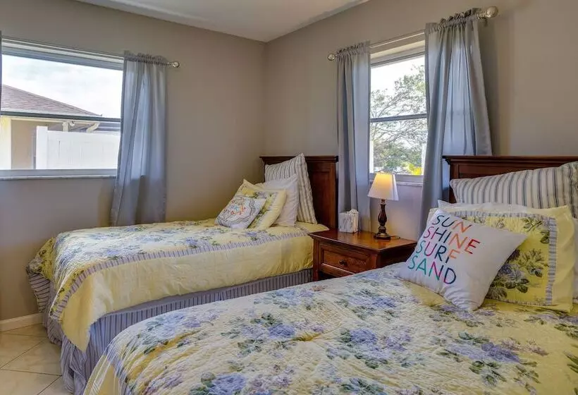 Port Charlotte Home W/ Pool   8 Mi To Beaches!