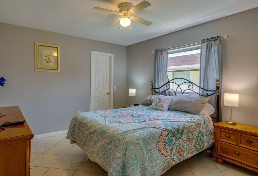 Port Charlotte Home W/ Pool   8 Mi To Beaches!