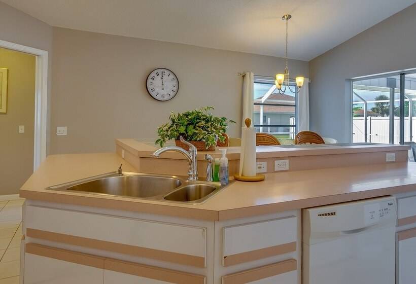 Port Charlotte Home W/ Pool   8 Mi To Beaches!