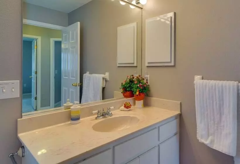 Port Charlotte Home W/ Pool   8 Mi To Beaches!