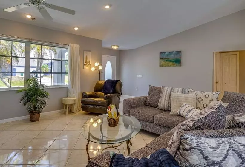 Port Charlotte Home W/ Pool   8 Mi To Beaches!