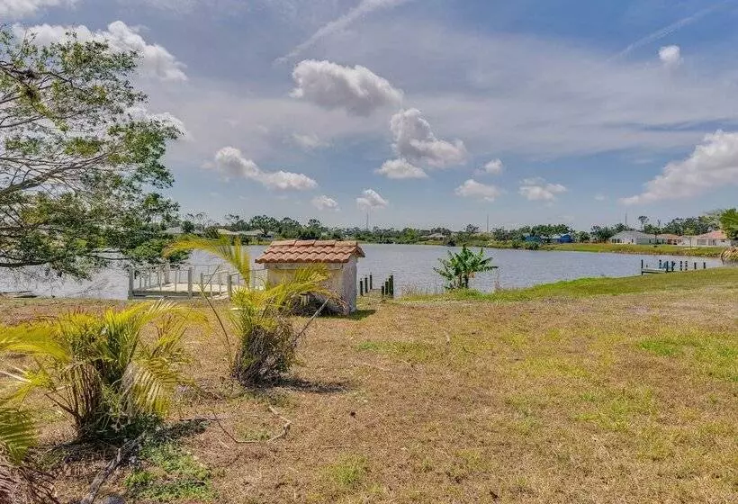 Port Charlotte Home W/ Pool   8 Mi To Beaches!