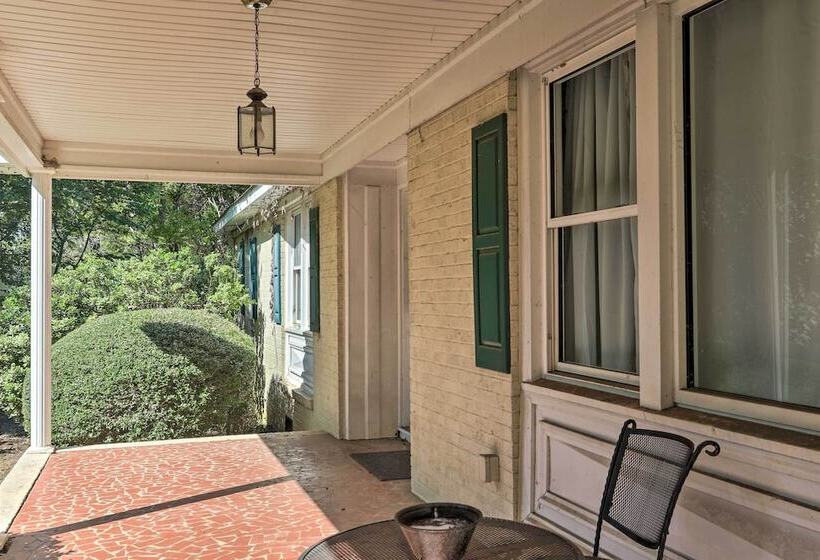 Quiet Columbia Home W/ Fire Pit & Pool Table!