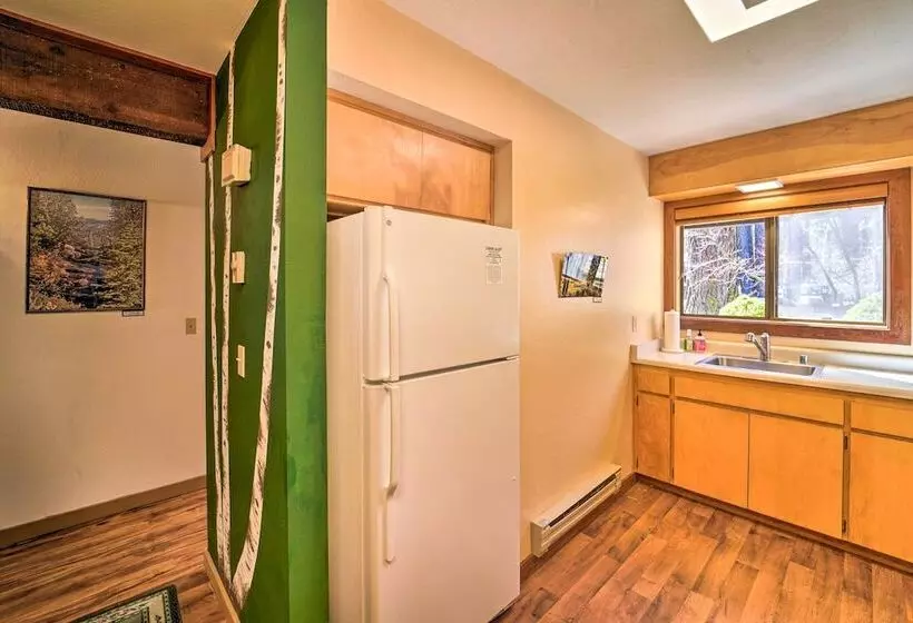 Quiet Home W/ Graeagle Meadows Golf Course View!