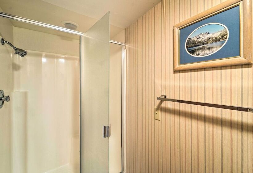 Quiet Home W/ Graeagle Meadows Golf Course View!