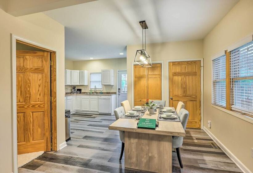 Renovated Lake Geneva Home Near Dtwn + Beach!