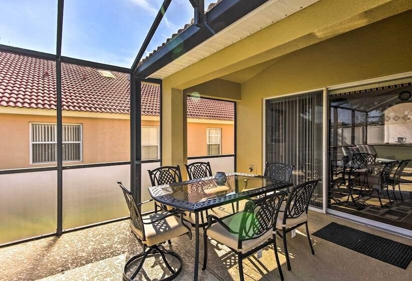 Pool & Hot Tub: Resort Style Davenport Villa