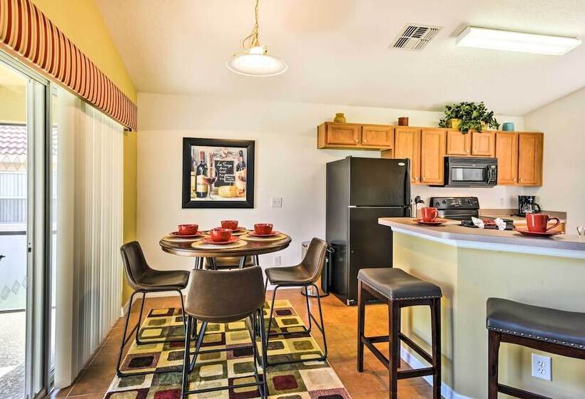 Pool & Hot Tub: Resort Style Davenport Villa