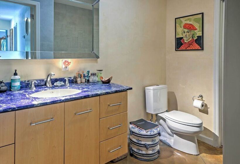 Sarasota House W/ Backyard Oasis: 6 Mi To Beach!