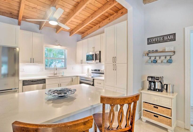 Stuart Home W/ Pool Close To Dtwn & Beaches