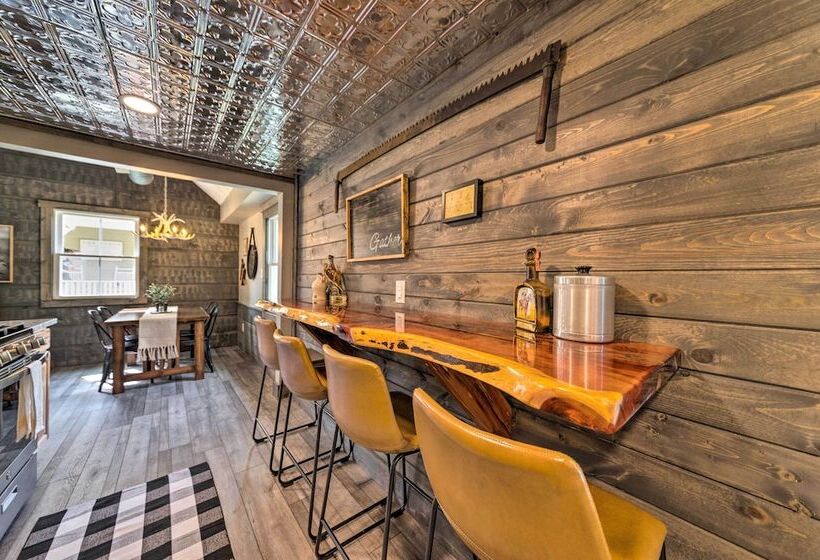 The Reubling House Modern Rustic Cabin!