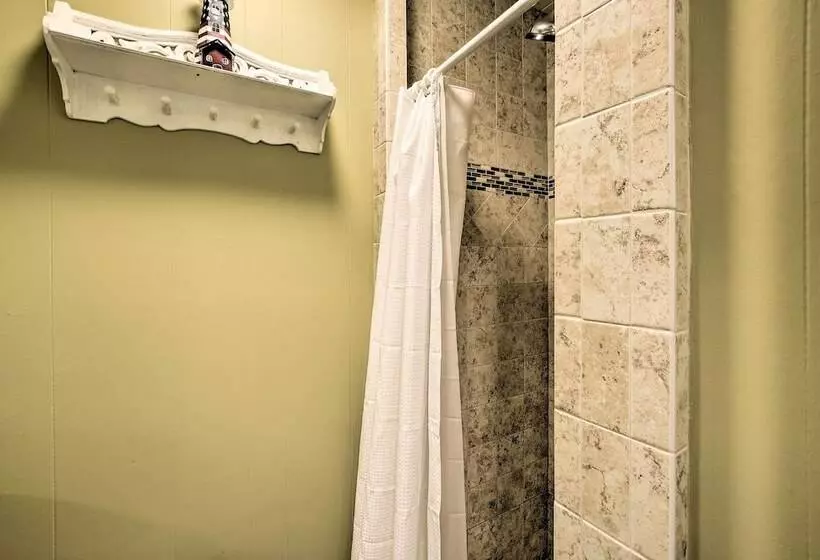 Holden Beach Family Abode   Steps To Ocean!