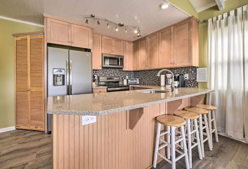 Holden Beach Family Abode   Steps To Ocean!