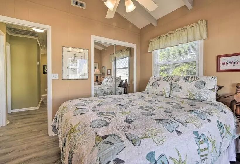 Holden Beach Family Abode   Steps To Ocean!