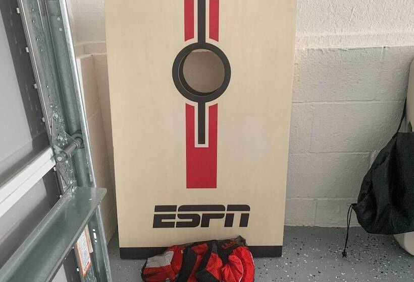 Bayfront Paradise W/ Heated Pool & Balcony!