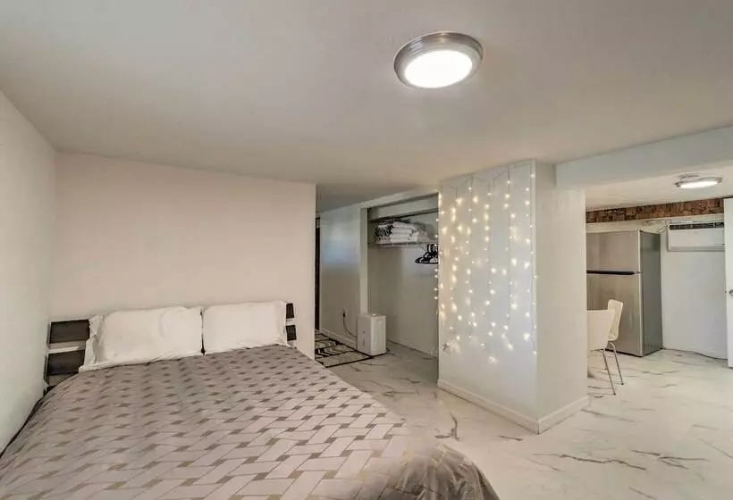 Bayfront Paradise W/ Heated Pool & Balcony!