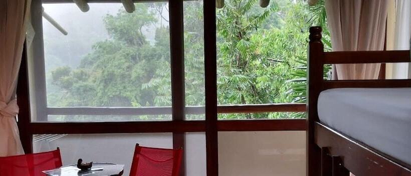 Bed and Breakfast Manacá Prumirim Suites