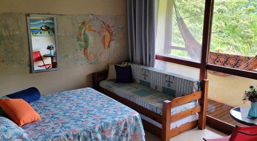 Bed and Breakfast Manacá Prumirim Suites