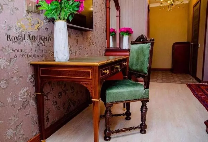 Aamiaismajoitus (B&B) Royal Antique Boutique