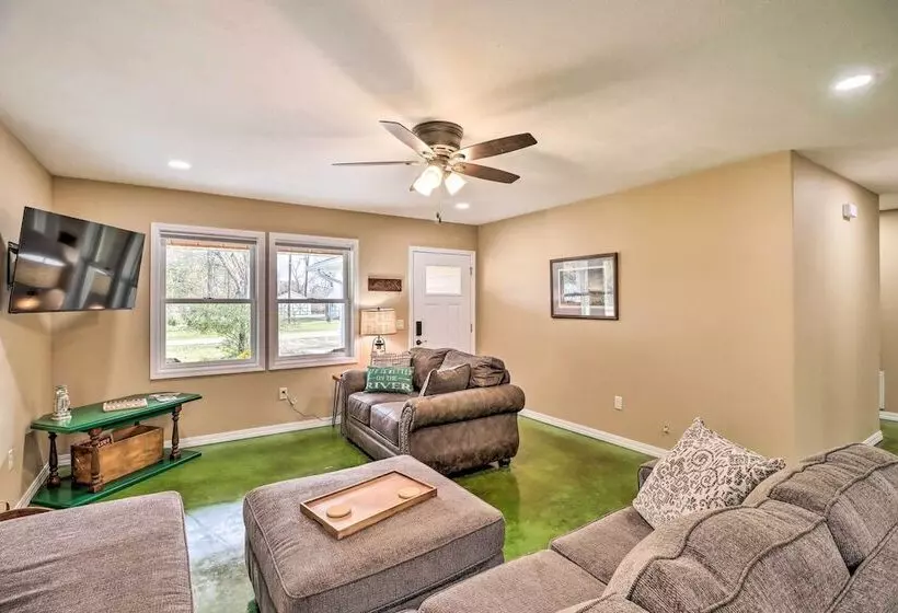 Brand New Cotter Home, Walk To Trout Fishing!