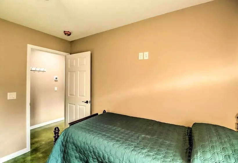 Brand New Cotter Home, Walk To Trout Fishing!