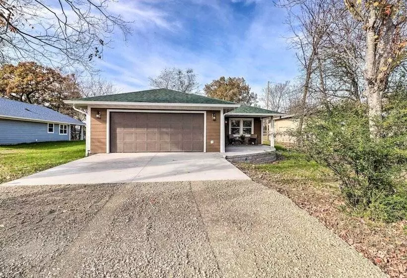 Brand New Cotter Home, Walk To Trout Fishing!