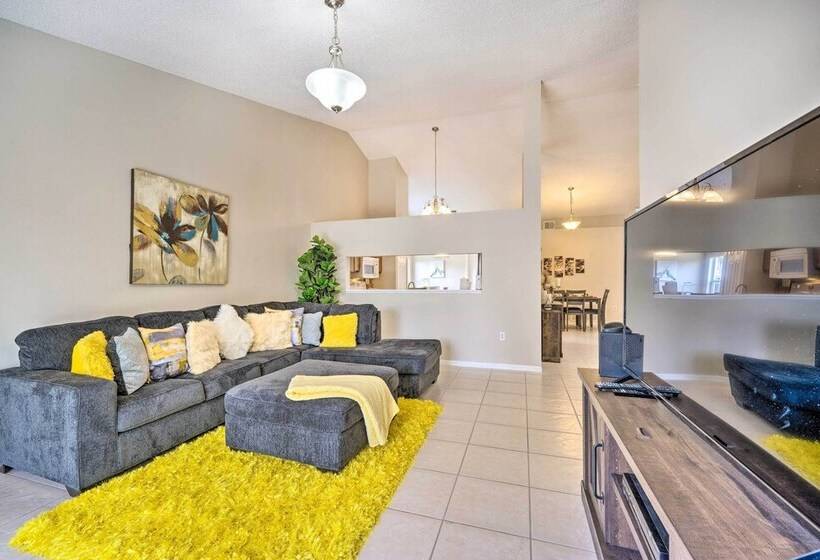 Private Pool & Yard: Airy Kissimmee Retreat!