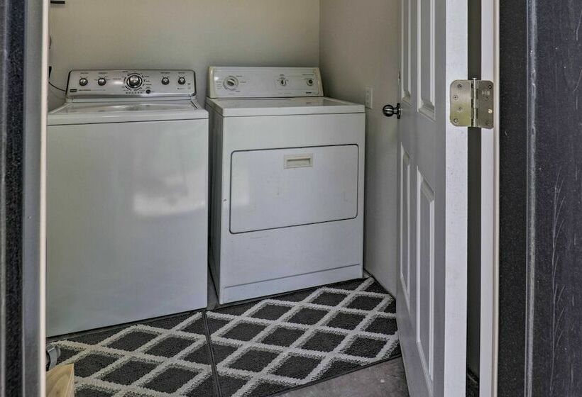 Charming Grand Lake House W/ Dock & Fire Pit!