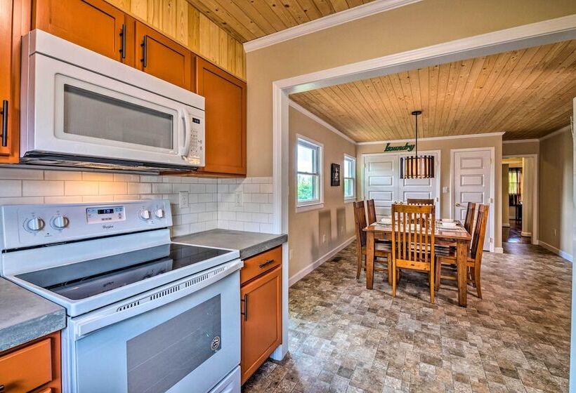 Cottage W/ Deck & Bbq: 2 Mi To Dale Hollow Lake!