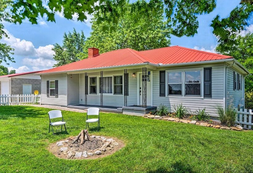 Cottage W/ Deck & Bbq: 2 Mi To Dale Hollow Lake!