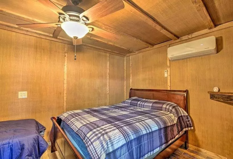 Cozy Cookson Cabin W/ Fire Pit: 1 Mi To Lake!