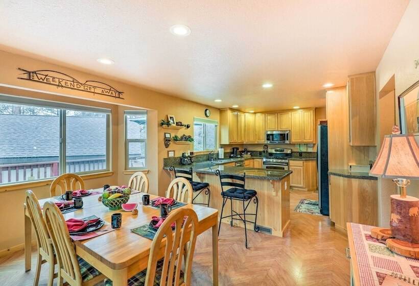 4 Mi To Pine Lake: Hathaway Pines Cabin W/ Deck