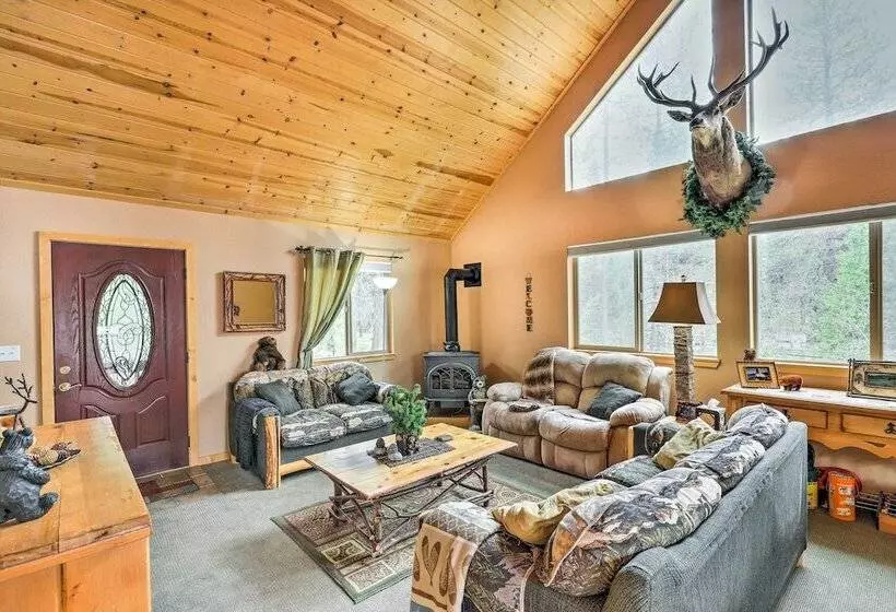 4 Mi To Pine Lake: Hathaway Pines Cabin W/ Deck