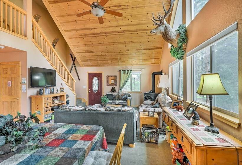 4 Mi To Pine Lake: Hathaway Pines Cabin W/ Deck