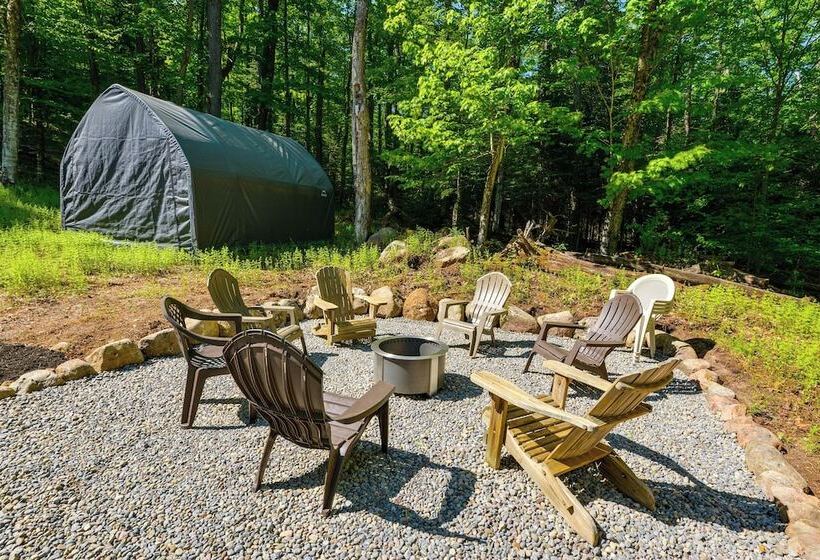 Old Forge Home W/ Hot Tub & Game Room!