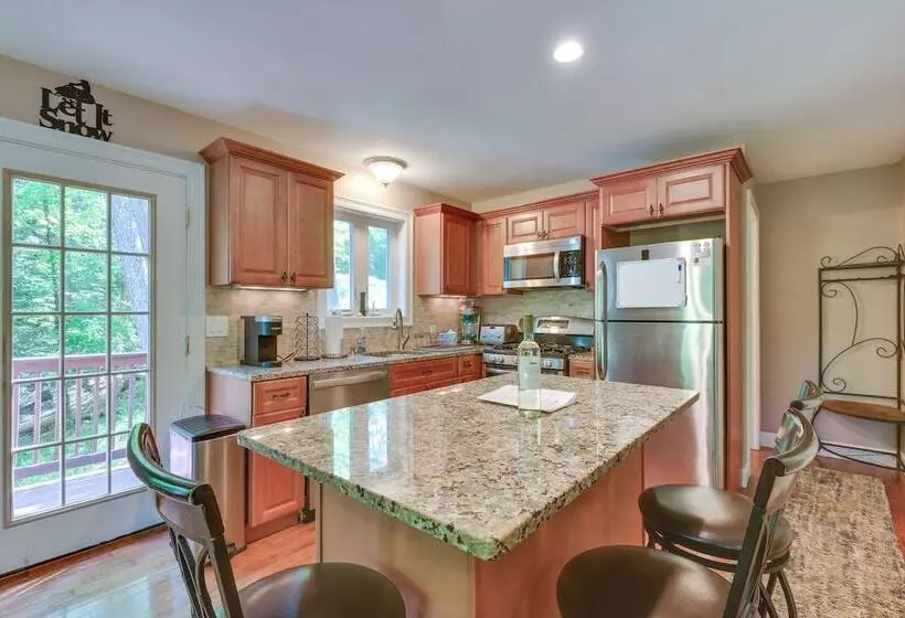 Old Forge Home W/ Hot Tub & Game Room!