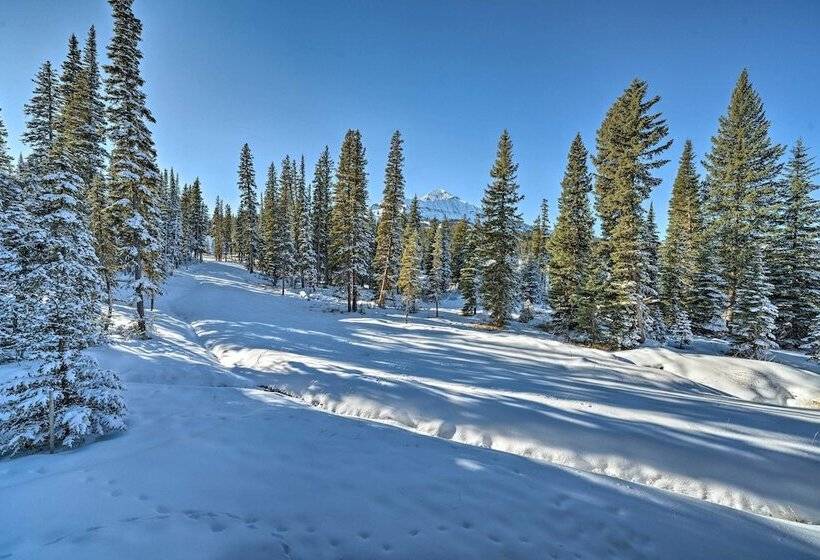 Custom Ski In/out Chalet With Hot Tub & Wet Bars!